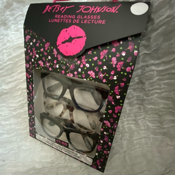 Betsey Johnson 3pk reading glasses +1.50 - Picture 7 of 7